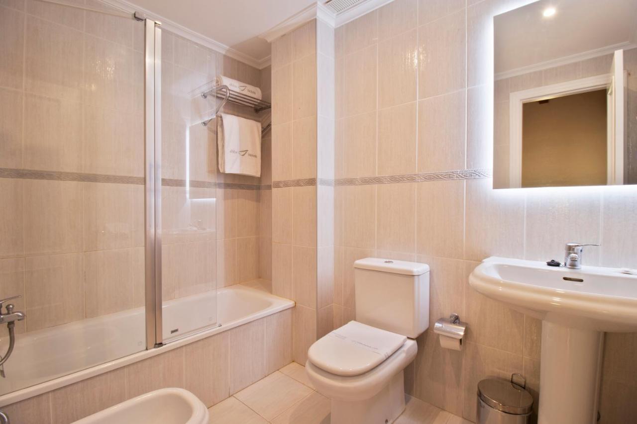 Abba Comillas Apartments Extérieur photo